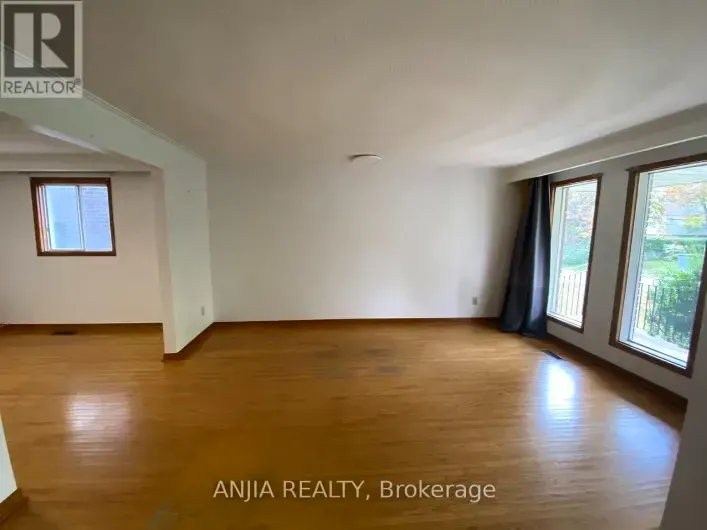 House for rent: 31 DONALDA CRESCENT, Toronto
