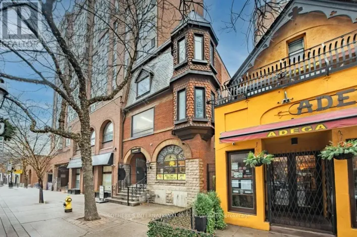 31 ELM STREET, Toronto