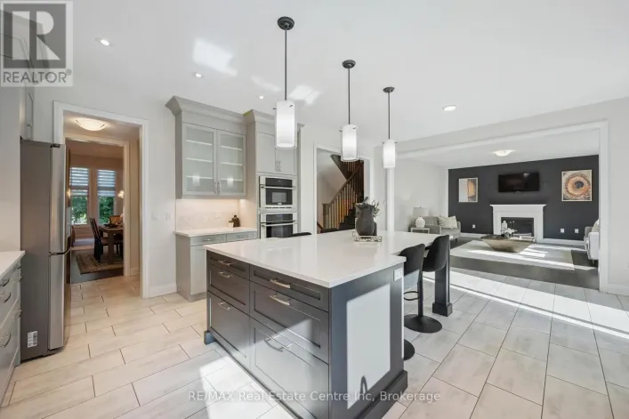 31 EMENY LANE, Guelph