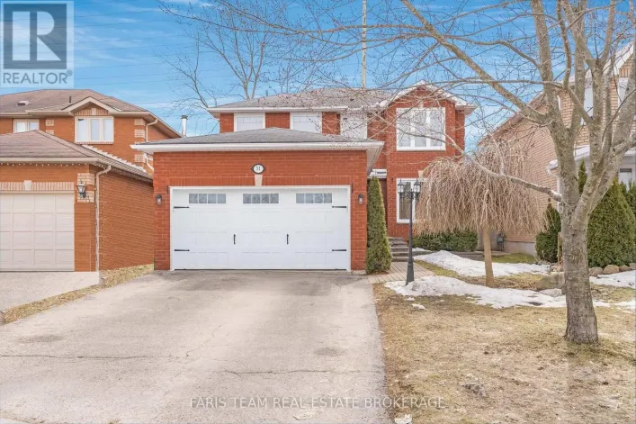 31 ETHERINGTON CRESCENT, Barrie