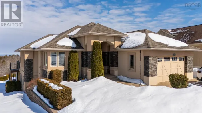 31 Falcon Drive, Canaan