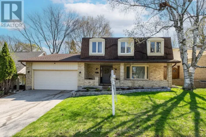 31 FOXCROFT CRESCENT, London South
