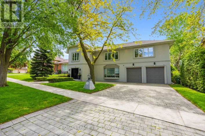 31 GEORGE HENRY BOULEVARD, Toronto