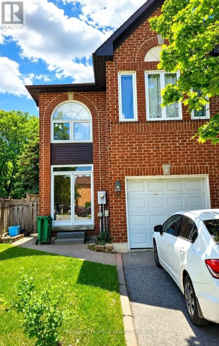 31 GOLDENLIGHT CIRCLE, Brampton