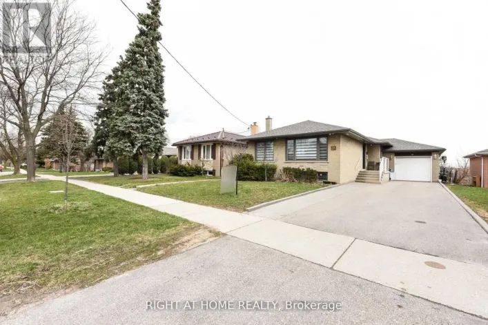 31 GRIGGSDEN AVENUE, Toronto