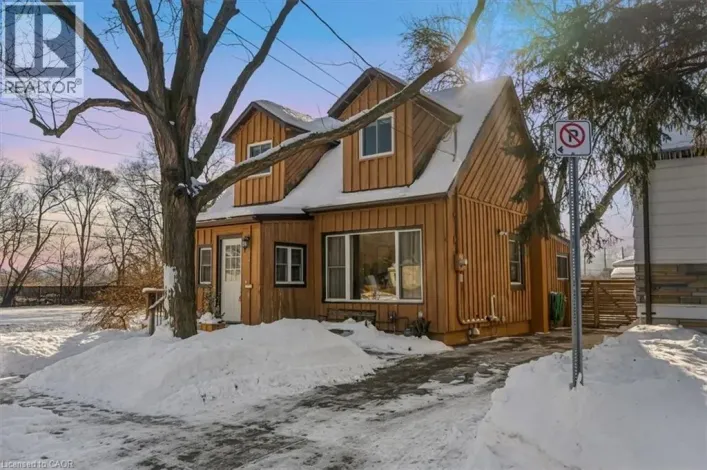 31 HUNTER Street, Dundas