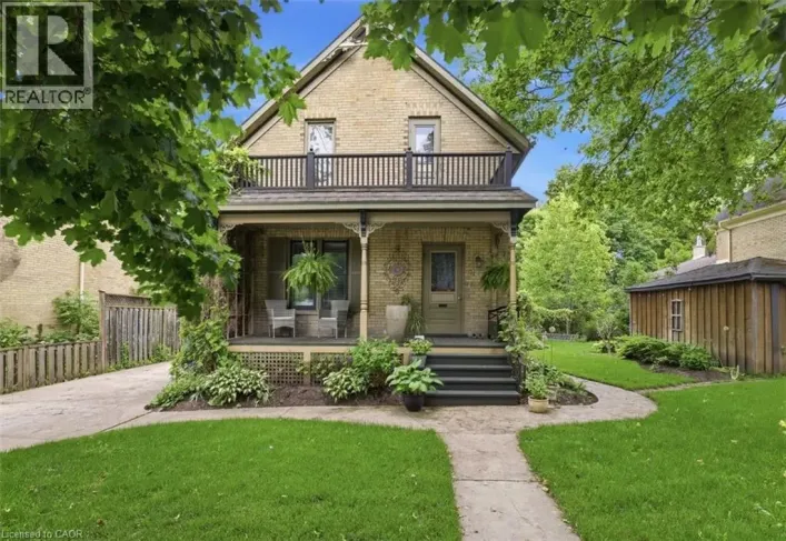 31 JOHN Street E, Waterloo