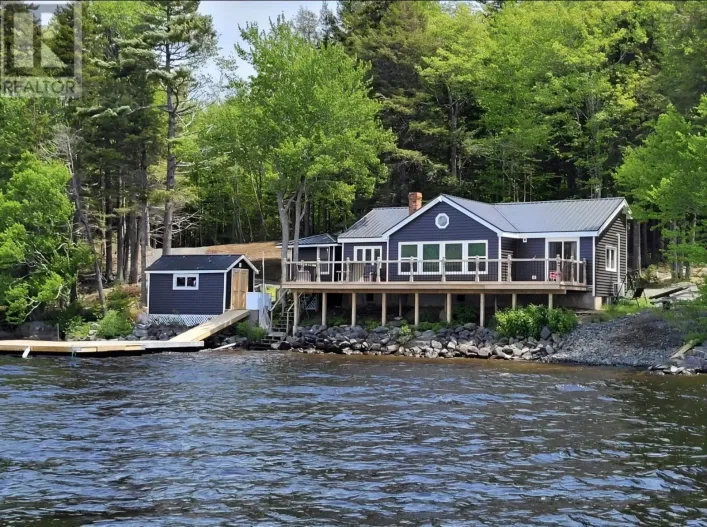 31 Lake Shore Drive, North Range