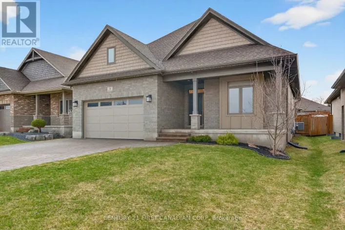 31 LINDSAY CRESCENT, Strathroy-Caradoc