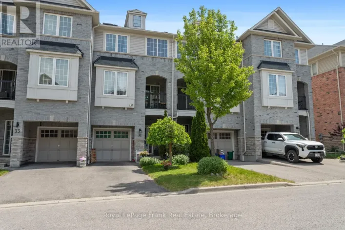 31 LINNELL STREET, Ajax