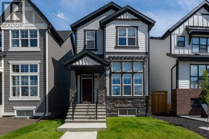 31 Magnolia Grove SE, Calgary