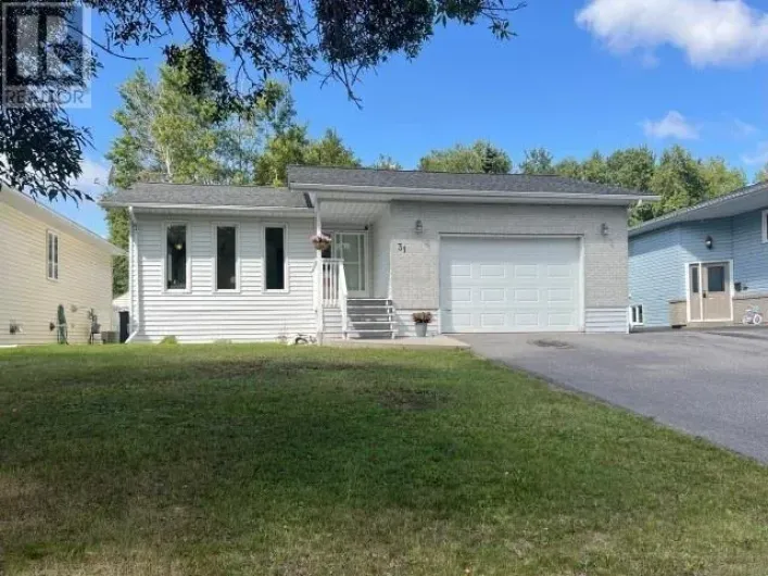 31 MARIO MILANESE PLACE, Dryden