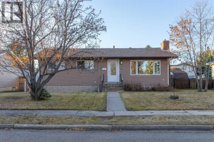 31 Montrose Avenue, Camrose
