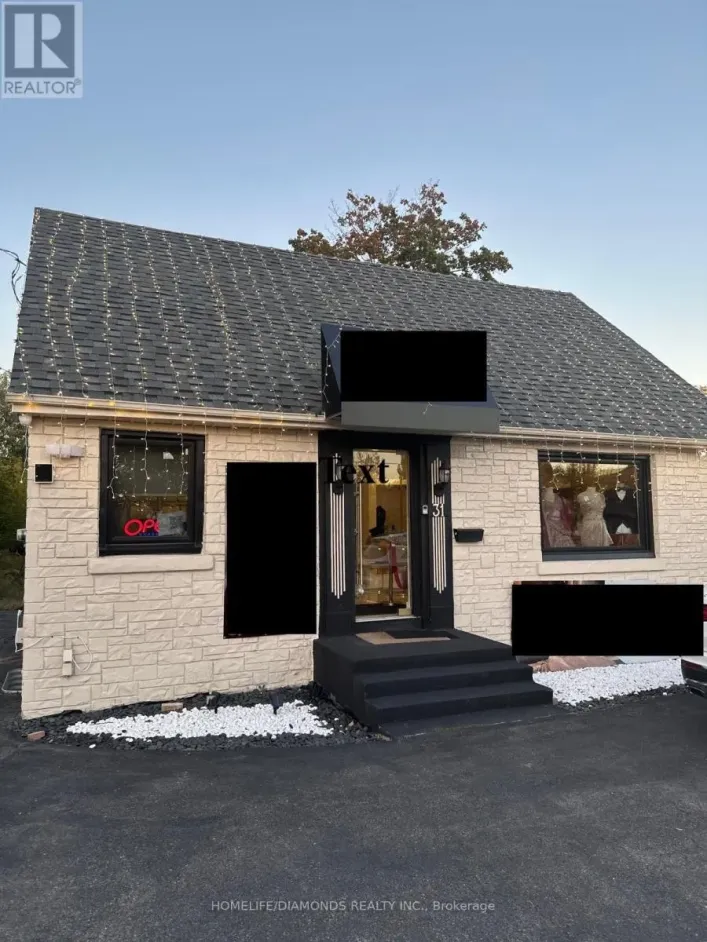 31 QUEEN STREET S, Mississauga