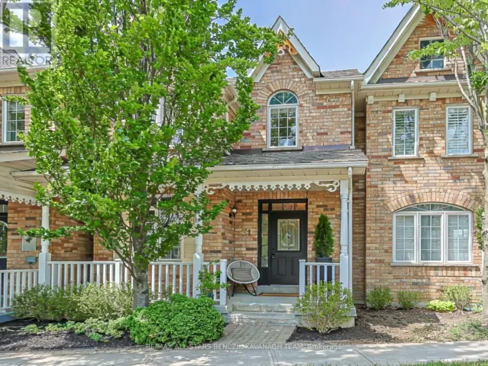 31 QUEEN'S PLATE DRIVE, Markham