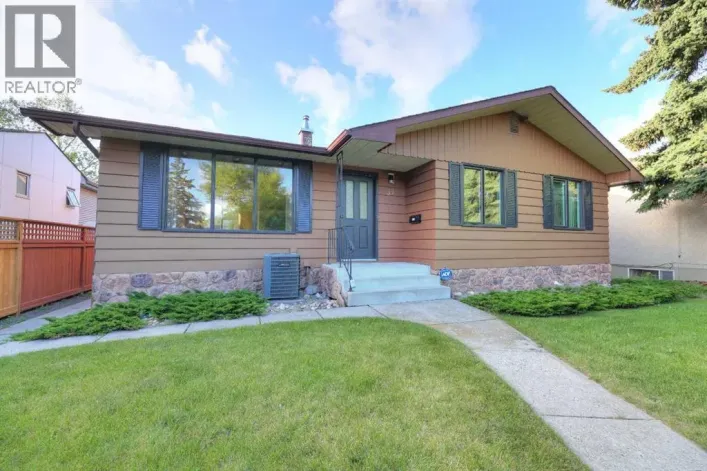 31 Rosery Drive NW, Calgary