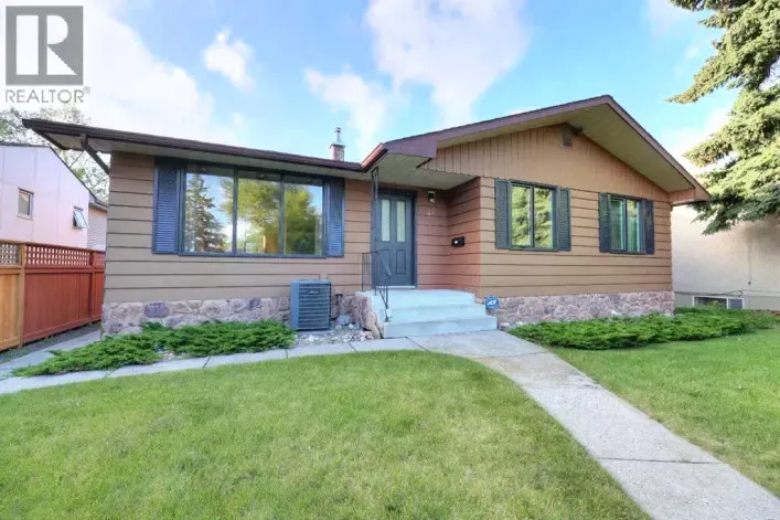 House for sale: 31 Rosery Drive NW, Calgary