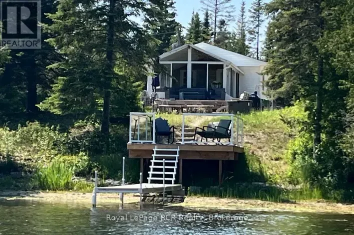 House for sale: 31 SOG-JE-WA-SA DRIVE, Native Leased Lands