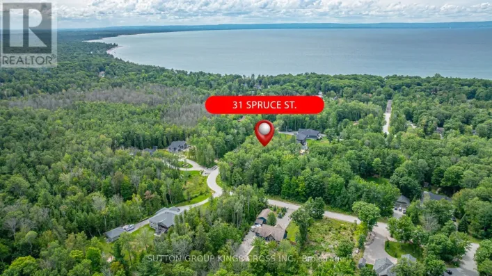 31 SPRUCE STREET, Tiny