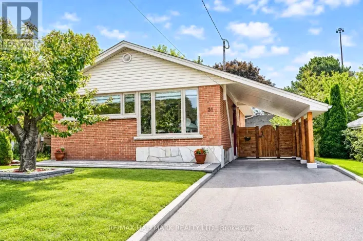 31 WISHING WELL DRIVE, Toronto
