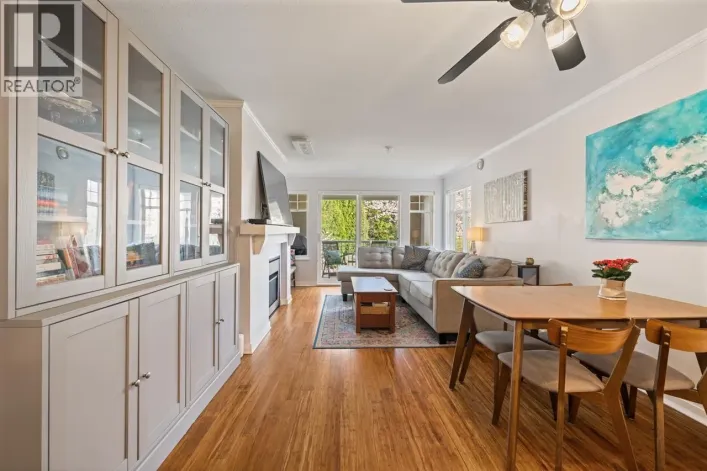 310 1428 PARKWAY BOULEVARD, Coquitlam