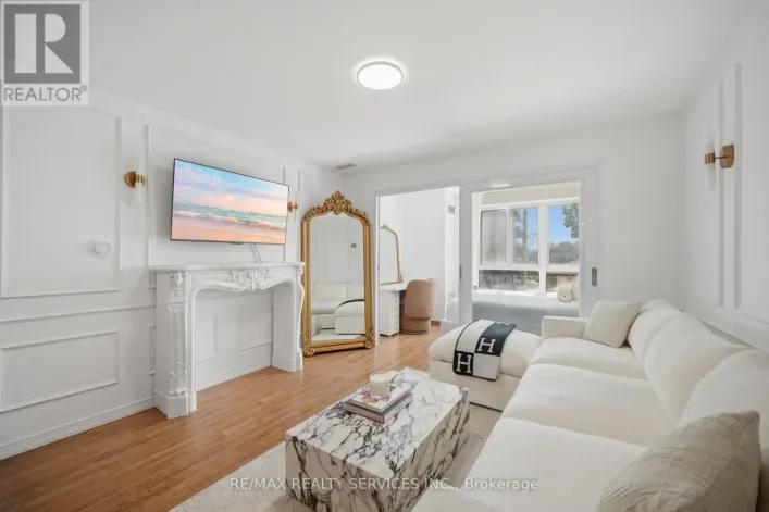 310 - 15 MAPLEWOOD AVENUE, Toronto