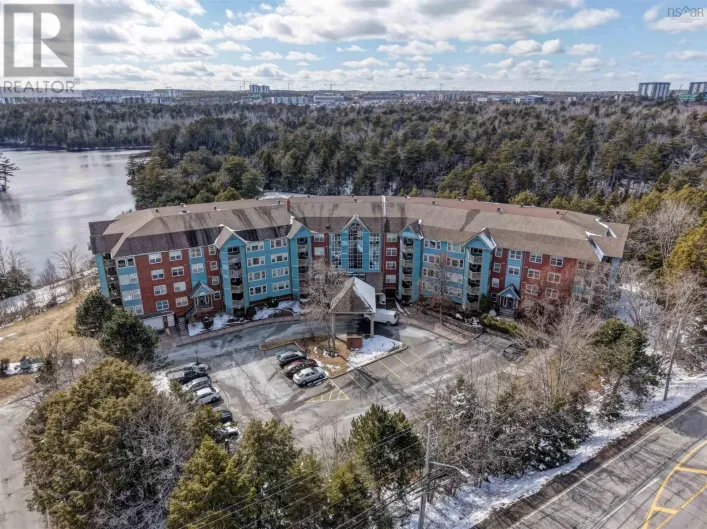 310 2 Lake Drive, Bedford