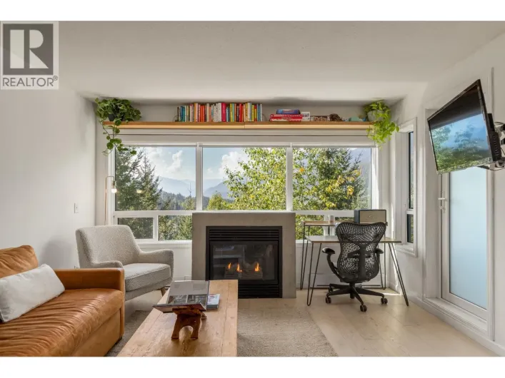 310 2221 GONDOLA WAY, Whistler