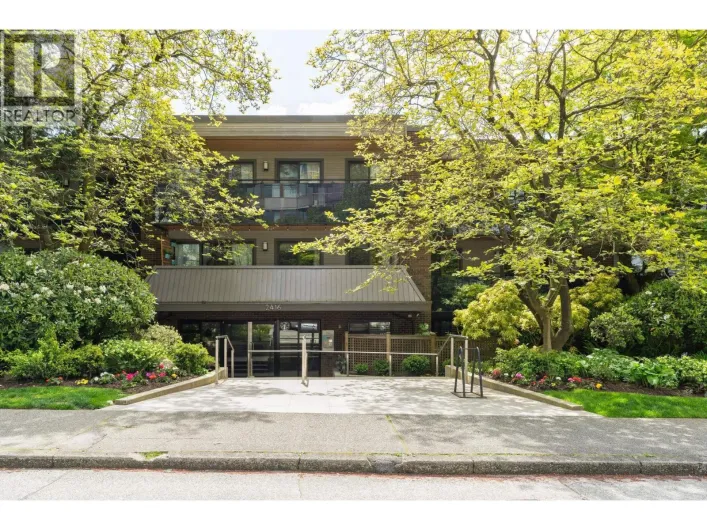 310 2416 W 3RD AVENUE, Vancouver