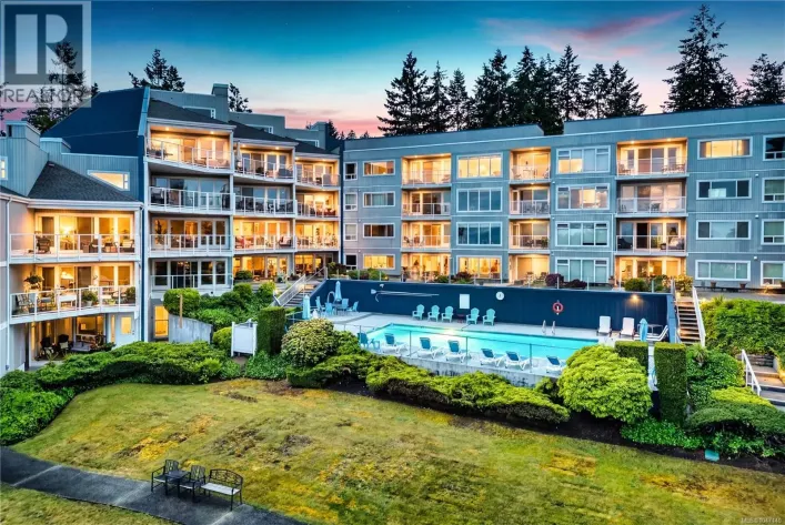 310 2560 Departure Bay Rd, Nanaimo