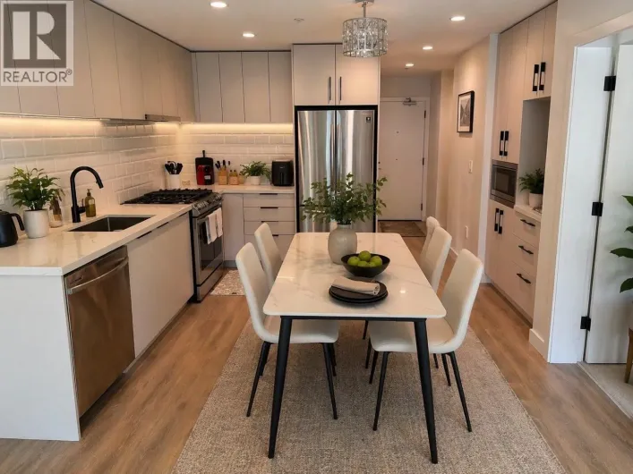 310 3018 ST GEORGE STREET, Port Moody