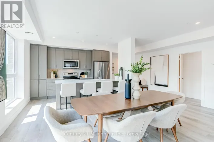 310 - 4 KIMBERLY LANE, Collingwood