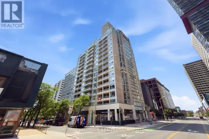 Apartment for sale: 310 - 43 EGLINTON AVENUE E, Toronto