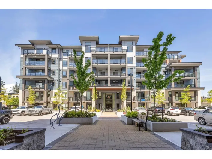 310 45497 CAMPUS DRIVE|Garrison Crossing, Chilliwack