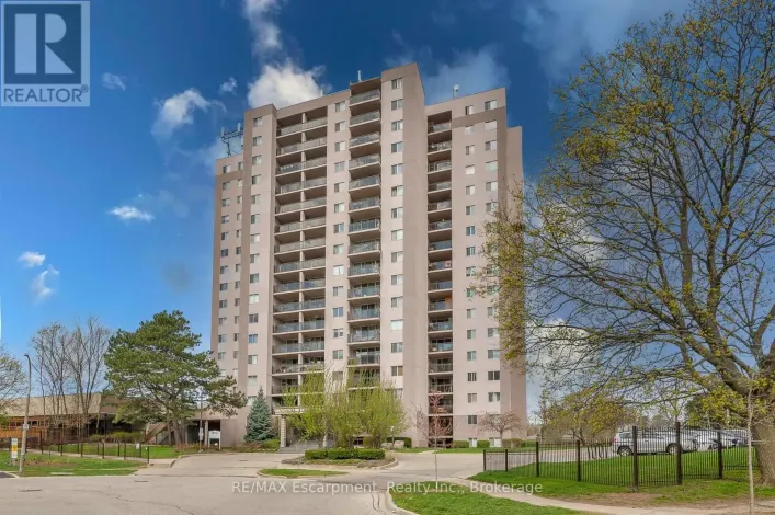 310 - 975 WARWICK COURT, Burlington