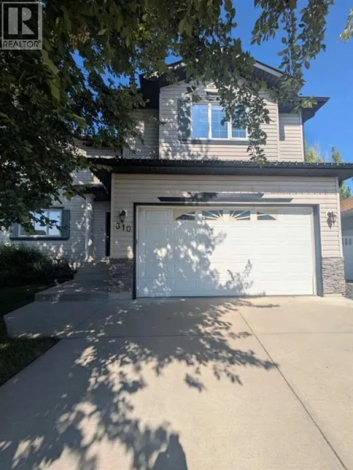 310 Highwood Village Place NW, High River