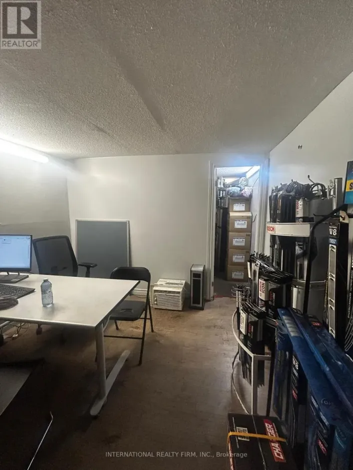 310 QUEEN STREET E, Brampton