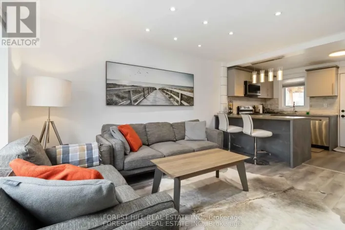 310 SENLAC ROAD, Toronto
