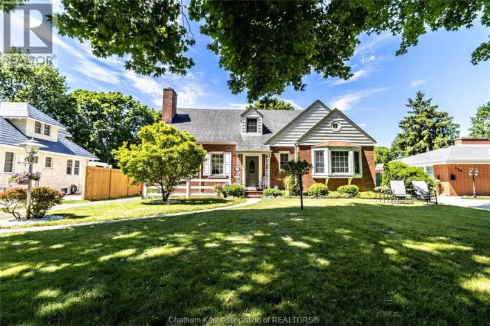 310 VICTORIA AVENUE, Chatham
