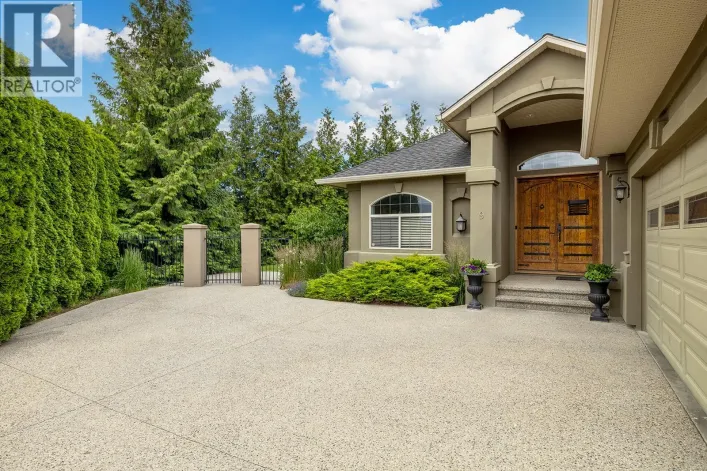 3103 Thacker Drive, West Kelowna