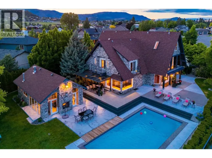 3105 Thacker Drive Unit# 7, West Kelowna