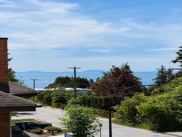311 1520 VIDAL STREET, White Rock