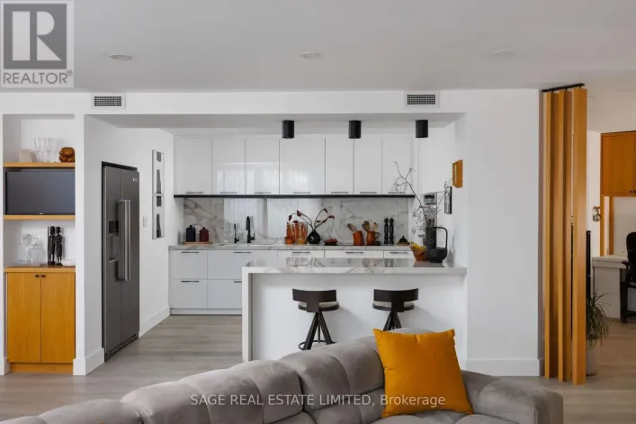 311 - 245 THE DONWAY W, Toronto