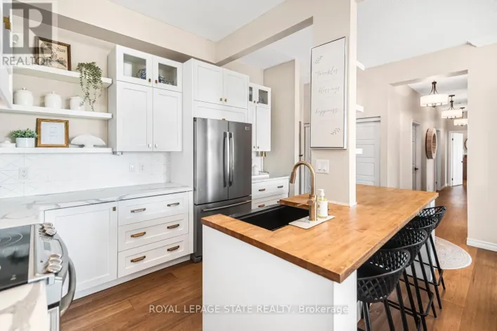 311 - 262 DUNDAS STREET E, Hamilton
