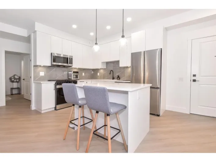 311 3438 146A STREET, Surrey