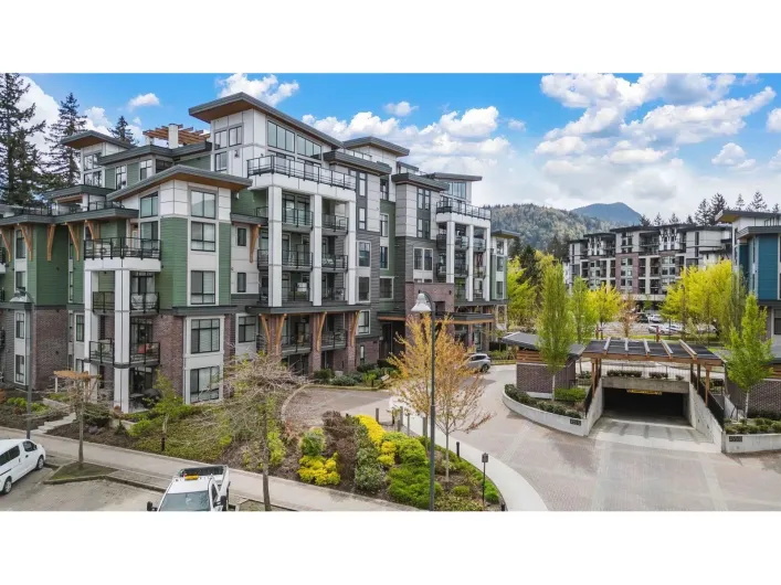 311 45510 MARKET WAY|Garrison Crossing, Chilliwack