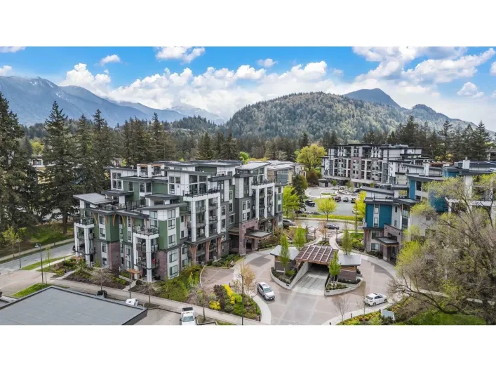 311 45510 MARKET WAY|Garrison Crossing, Chilliwack