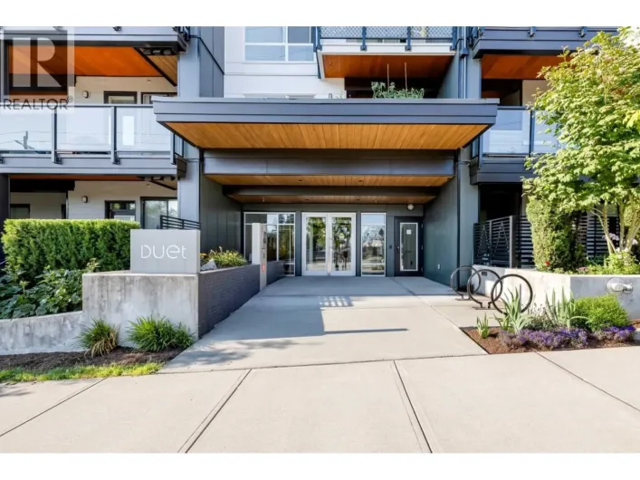 311 707 COMO LAKE AVENUE, Coquitlam