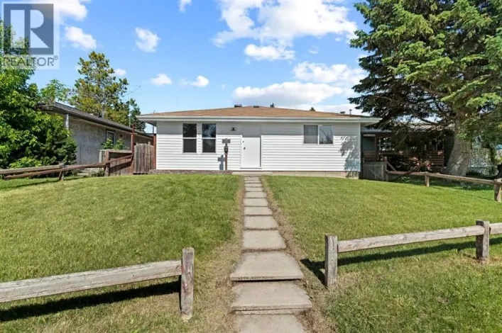 3116 39 Street SE, Calgary