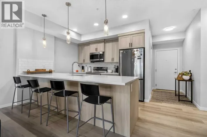 3119, 33 Carringham Gate NW, Calgary